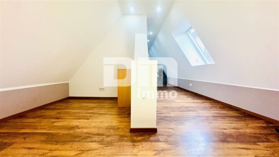 Wohn Gewerbe Ensemble mit 6 neuwertigen Apartments + Restaurant in Traumlage - DG Maisonette 6 Dachstudio